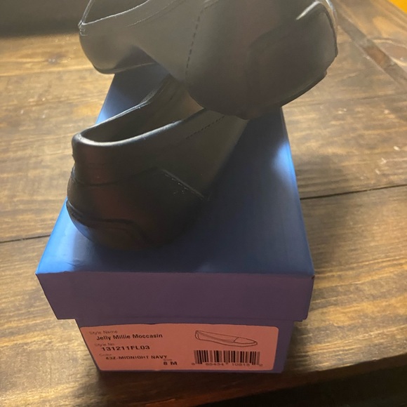 NWT Jack Rogers Navy Jelly Millie Moccasin Sz 8. Box Included. - Picture 2 of 5